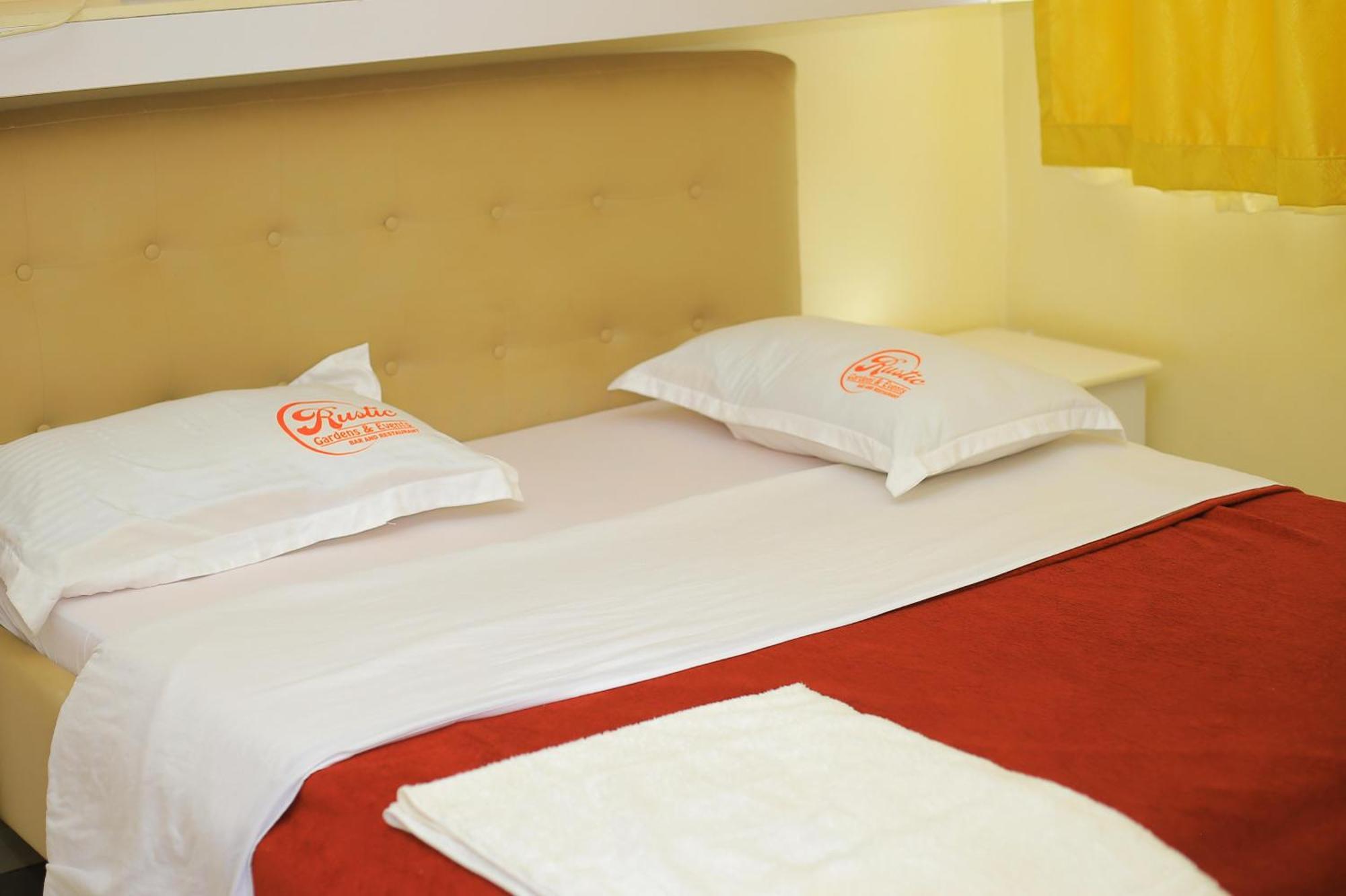 Rustic Gardens Bed & Breakfast Kitunzi Lungujja Kampala Dış mekan fotoğraf