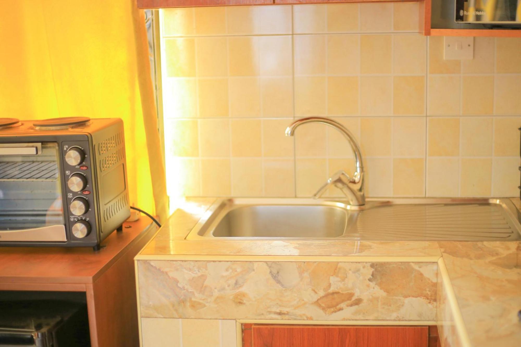 Rustic Gardens Bed & Breakfast Kitunzi Lungujja Kampala Dış mekan fotoğraf
