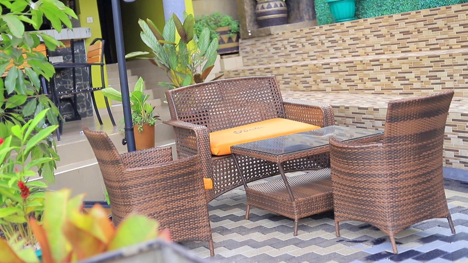 Rustic Gardens Bed & Breakfast Kitunzi Lungujja Kampala Dış mekan fotoğraf